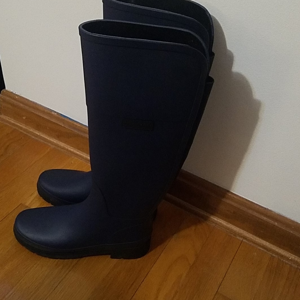 Rainboots - image 2